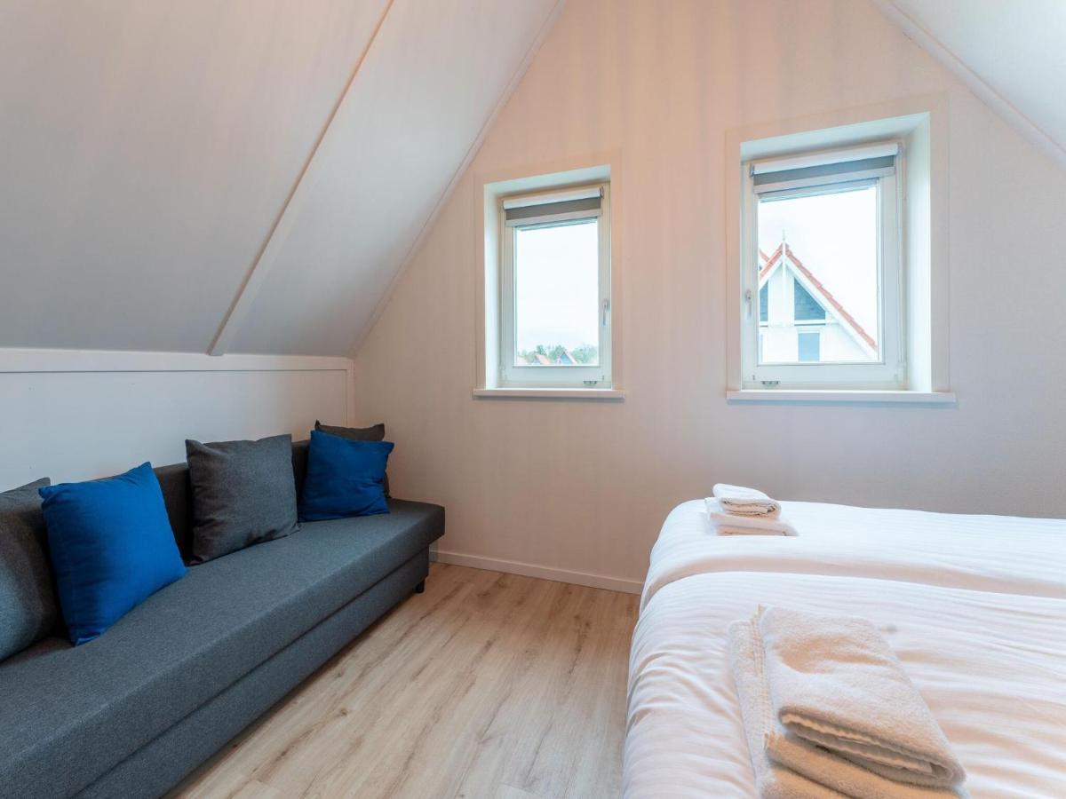 Modern Holiday Home By The Sea With Sauna Scherpenisse エクステリア 写真